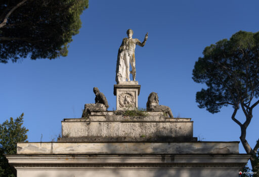 Arco romano a Villa Borghese