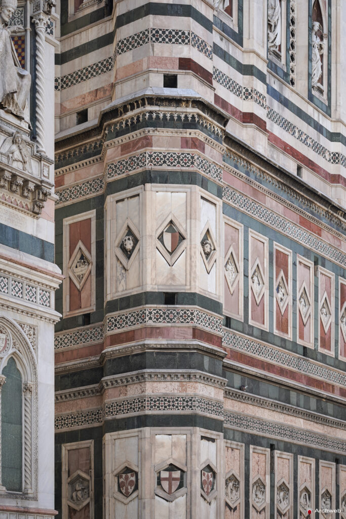 Campanile di Giotto a Firenze. Fotografie © Archweb.com