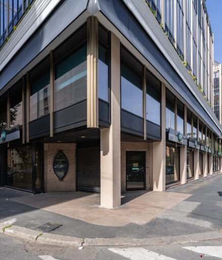 Il complesso per uffici a Piazzale Flaminio. Progetto di Luigi Moretti. Fotografie © Archweb.com