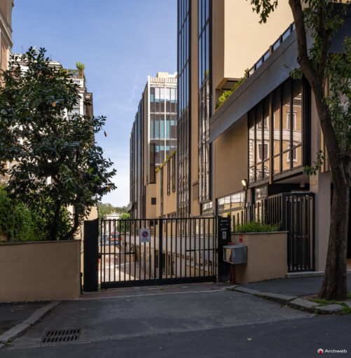 Il complesso per uffici a Piazzale Flaminio. Progetto di Luigi Moretti. Fotografie © Archweb.com