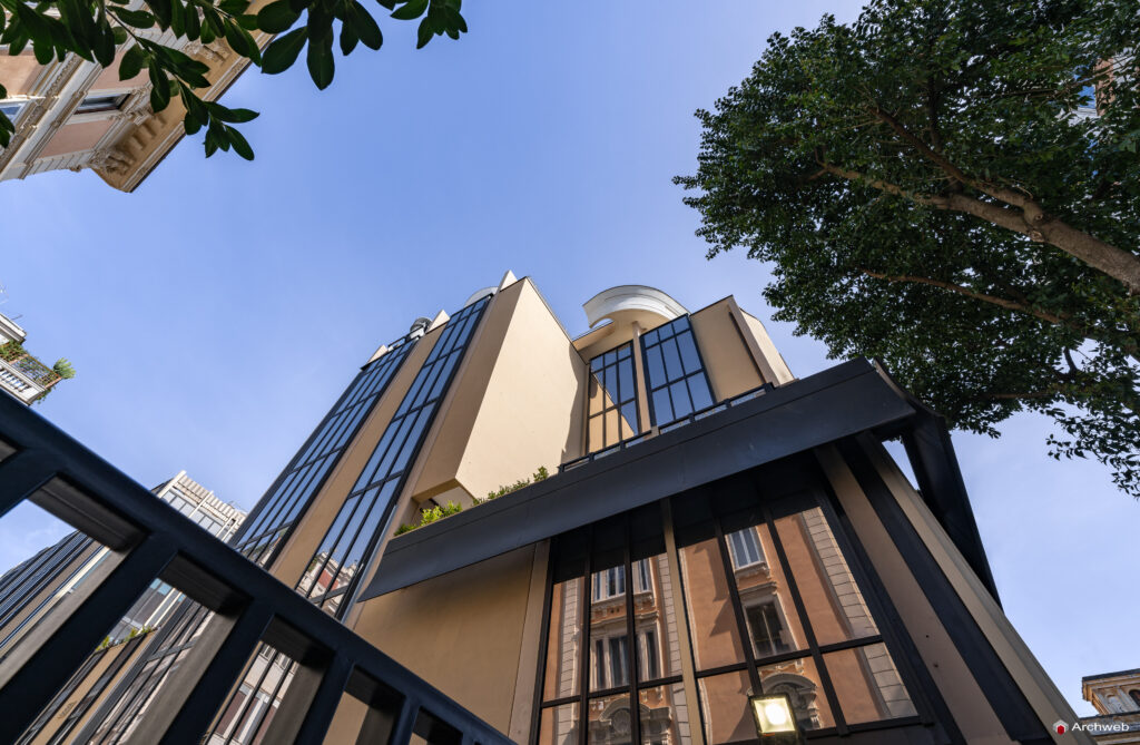 Il complesso per uffici a Piazzale Flaminio. Progetto di Luigi Moretti. Fotografie © Archweb.com