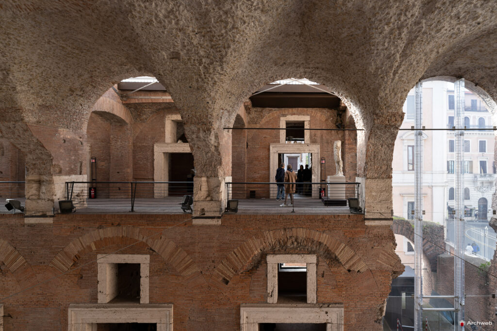 Mercati di Traiano a Roma. Interni. Fotografie © Archweb.com