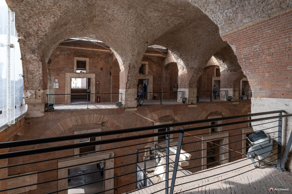 Mercati di Traiano a Roma. Interni. Fotografie © Archweb.com