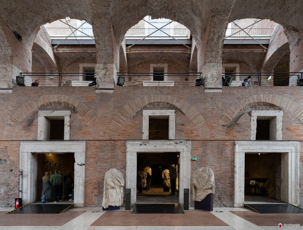 Mercati di Traiano a Roma. Interni. Fotografie © Archweb.com