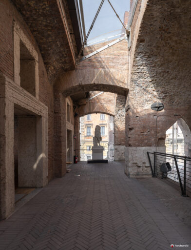 Mercati di Traiano a Roma. Interni. Fotografie © Archweb.com