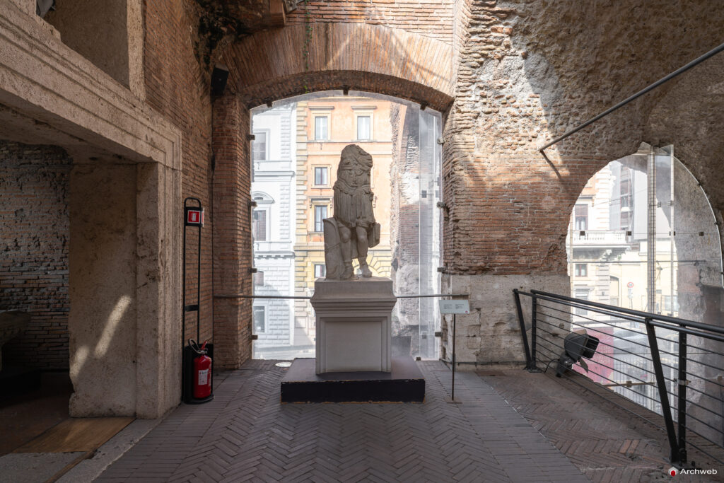 Mercati di Traiano a Roma. Interni. Fotografie © Archweb.com
