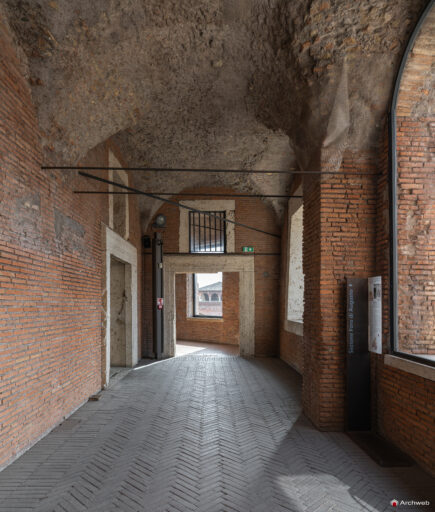 Mercati di Traiano a Roma. Interni. Fotografie © Archweb.com