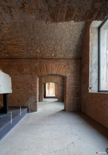 Mercati di Traiano a Roma. Interni. Fotografie © Archweb.com