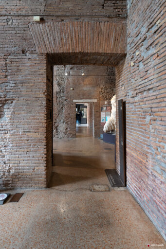 Mercati di Traiano a Roma. Interni. Fotografie © Archweb.com