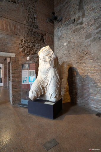 Mercati di Traiano a Roma. Interni. Fotografie © Archweb.com