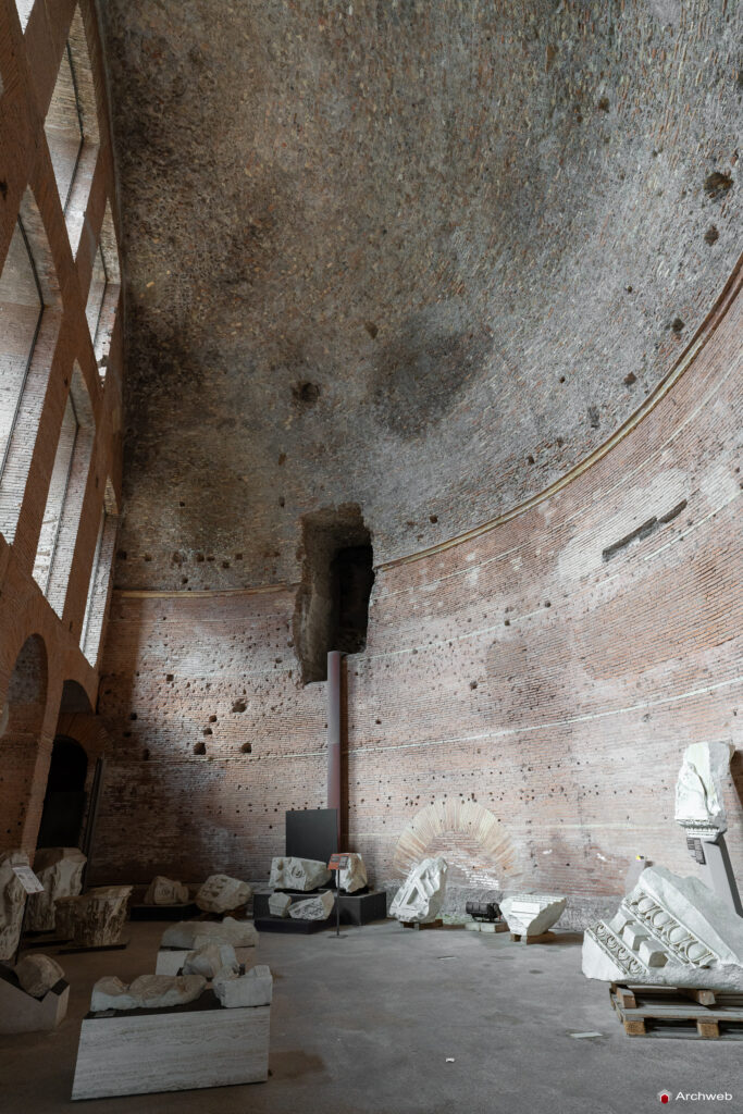 Mercati di Traiano a Roma. Interni. Fotografie © Archweb.com