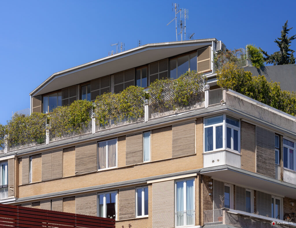 Palazzina in Via Luciani a Roma. Progetto dell'architetto Venturino Ventura. Fotografie © Archweb.com