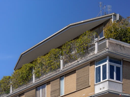 Palazzina in Via Luciani a Roma. Progetto dell'architetto Venturino Ventura. Fotografie © Archweb.com