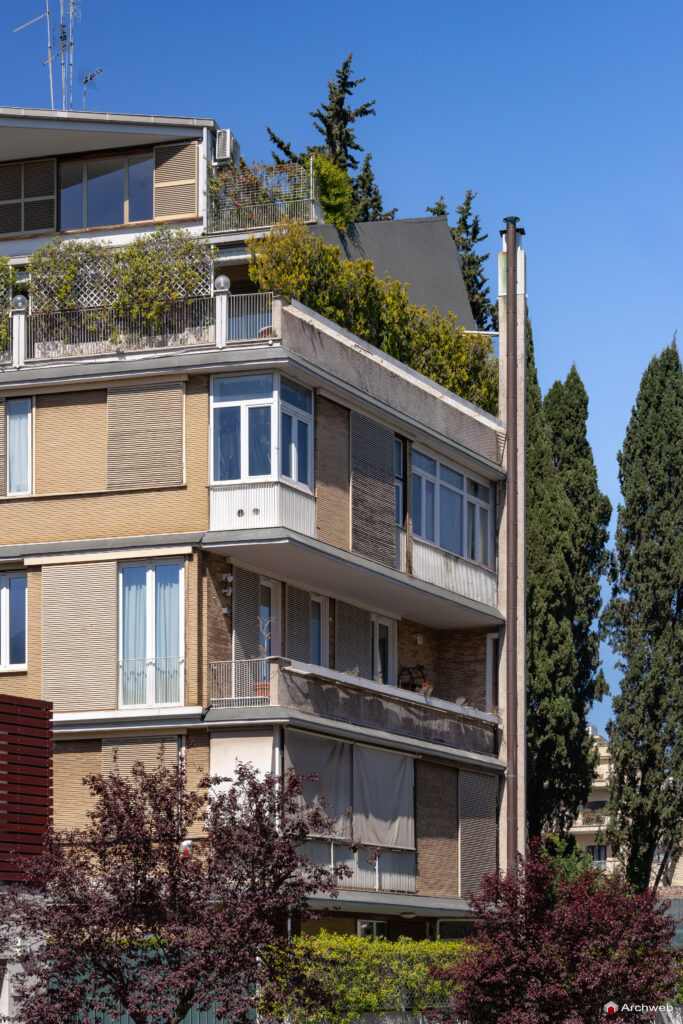 Palazzina in Via Luciani a Roma. Progetto dell'architetto Venturino Ventura. Fotografie © Archweb.com