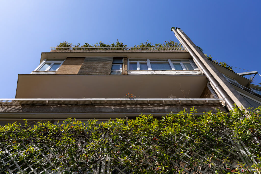 Palazzina in Via Luciani a Roma. Progetto dell'architetto Venturino Ventura. Fotografie © Archweb.com