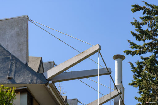 Palazzina in Via Luciani a Roma. Progetto dell'architetto Venturino Ventura. Fotografie © Archweb.com