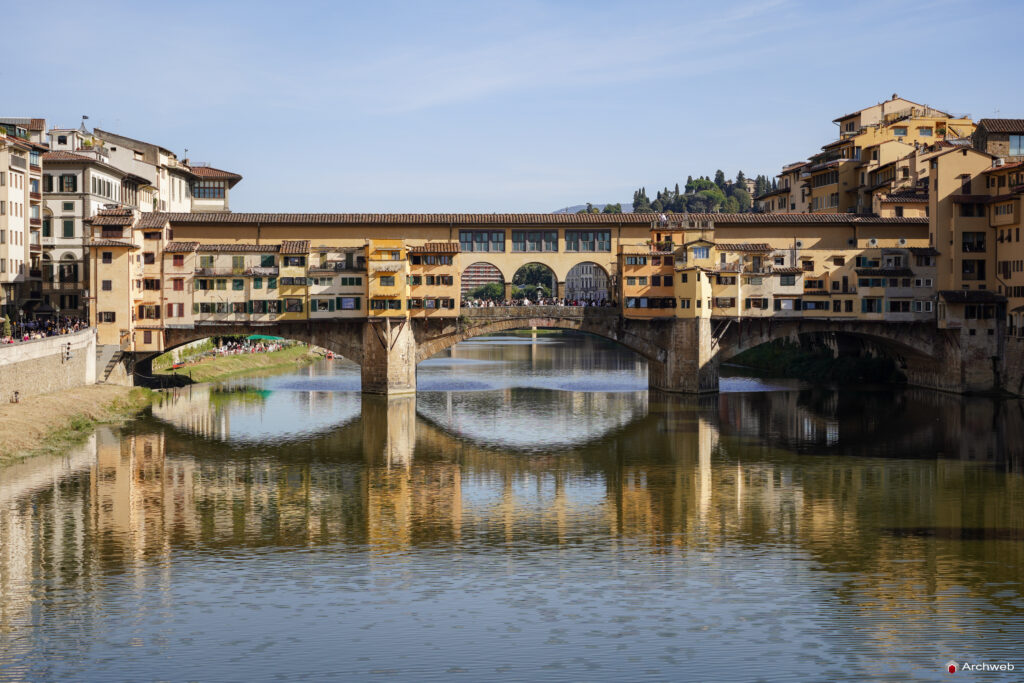 Ponte Vecchio a Firenze. Fotografie © Archweb.com