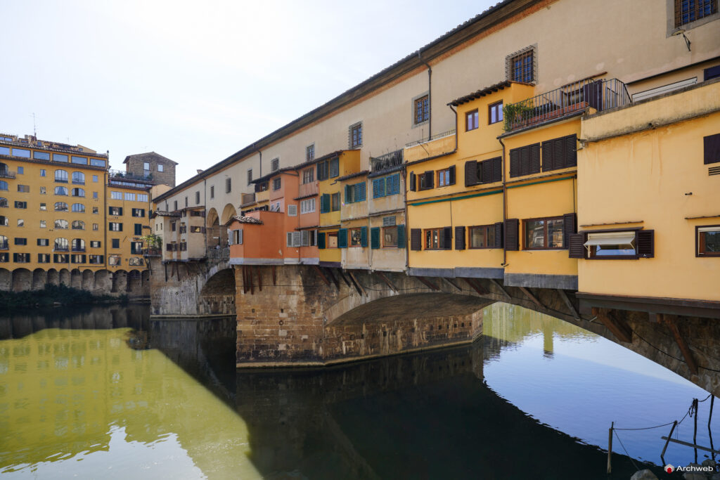 Ponte Vecchio a Firenze. Fotografie © Archweb.com