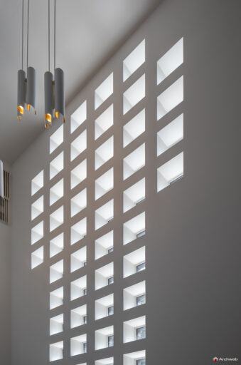 Chiesa della Croce a Lahti di Alvar Aalto. Fotografie © Archweb.com