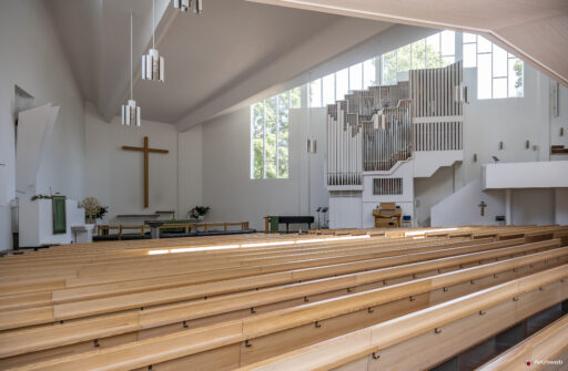 Chiesa della Croce a Lahti di Alvar Aalto. Fotografie © Archweb.com