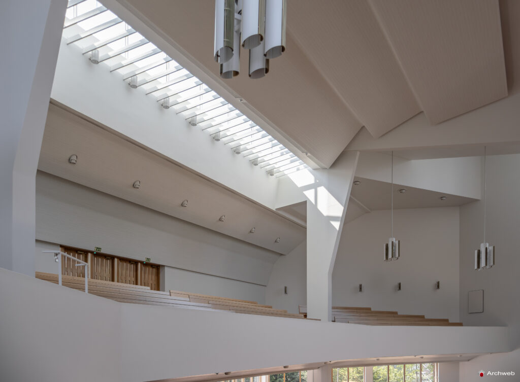 Chiesa della Croce a Lahti di Alvar Aalto. Fotografie © Archweb.com