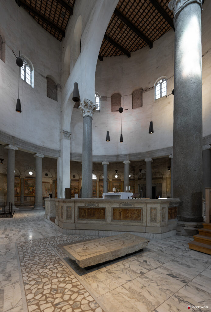 Basilica Santo Stefano Rotondo. Fotografie © Archweb.com