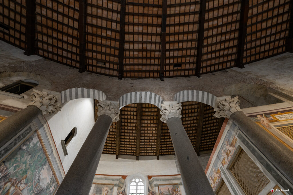Basilica Santo Stefano Rotondo. Fotografie © Archweb.com