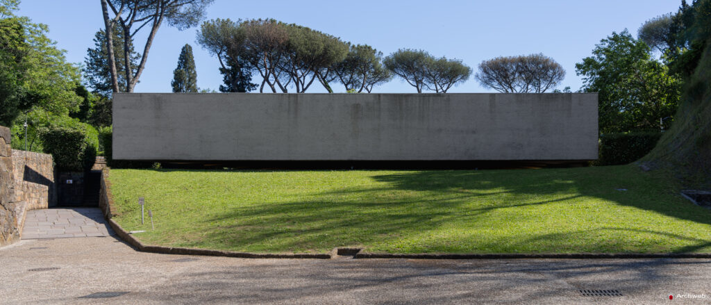 Mausoleo delle Fosse Ardeatine. Fotografie © Archweb.com