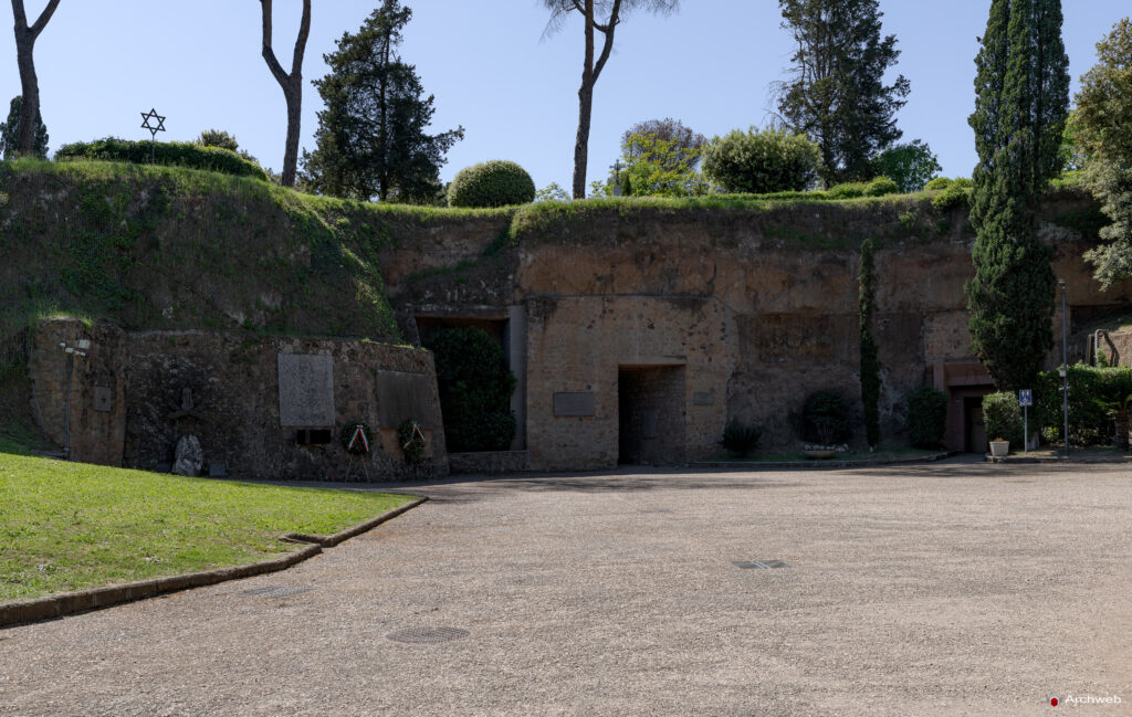 Mausoleo delle Fosse Ardeatine. Fotografie © Archweb.com