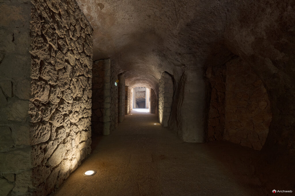 Mausoleo delle Fosse Ardeatine. Fotografie © Archweb.com