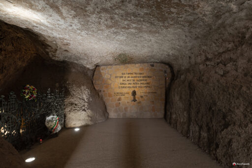 Mausoleo delle Fosse Ardeatine. Fotografie © Archweb.com