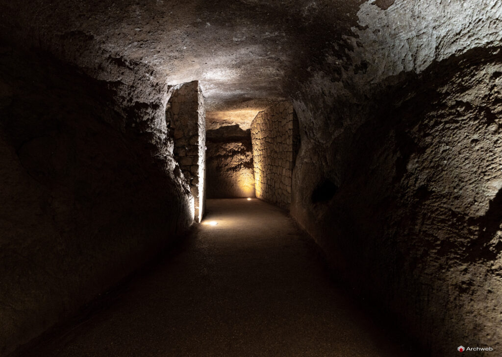 Mausoleo delle Fosse Ardeatine. Fotografie © Archweb.com