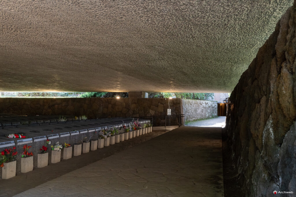 Mausoleo delle Fosse Ardeatine. Fotografie © Archweb.com