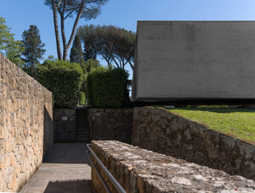 Mausoleo delle Fosse Ardeatine. Fotografie © Archweb.com