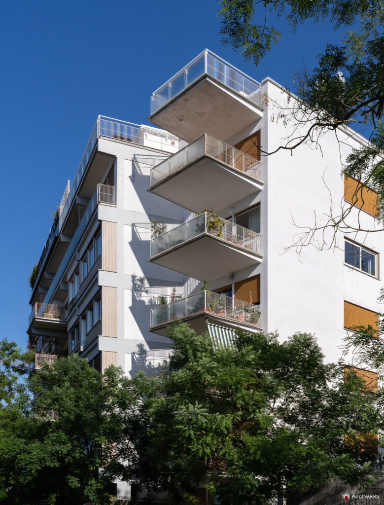 Palazzina in via Tommaso Salvini, progettata dallo studio Monaco-Luccichenti. Fotografie © Archweb.com