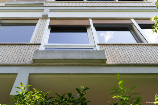Palazzina in via Tommaso Salvini, progettata dallo studio Monaco-Luccichenti. Fotografie © Archweb.com