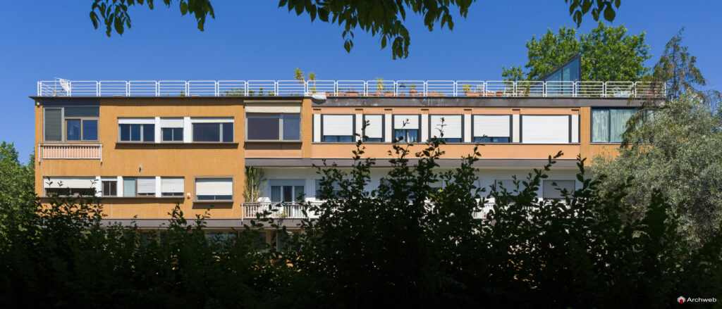 Villino in via Trionfale progettato da Ugo Luccichenti. Fotografie © Archweb.com