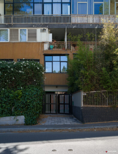 Villino in via Trionfale progettato da Ugo Luccichenti. Fotografie © Archweb.com