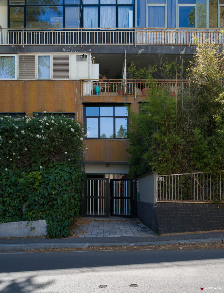 Villino in via Trionfale progettato da Ugo Luccichenti. Fotografie © Archweb.com