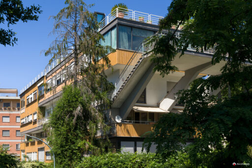 Villino in via Trionfale progettato da Ugo Luccichenti. Fotografie © Archweb.com