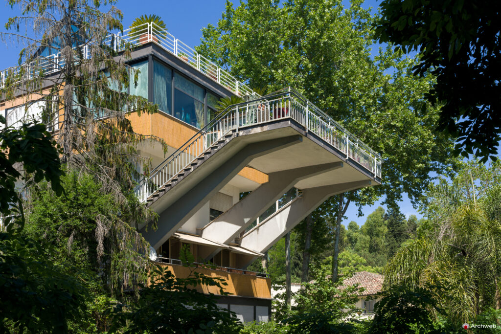 Villino in via Trionfale progettato da Ugo Luccichenti. Fotografie © Archweb.com
