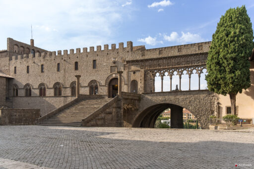 Palazzo dei Papi di Viterbo. Fotografie © Archweb.com