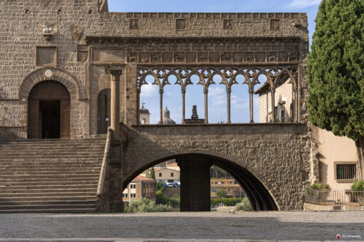 Palazzo dei Papi di Viterbo. Fotografie © Archweb.com