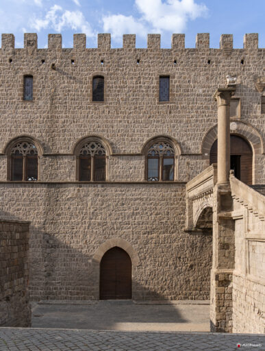 Palazzo dei Papi di Viterbo. Fotografie © Archweb.com