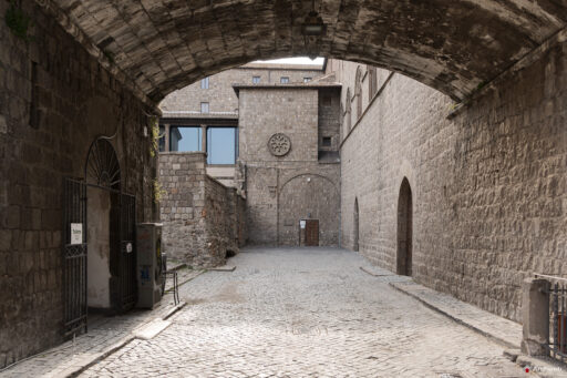Palazzo dei Papi di Viterbo. Fotografie © Archweb.com