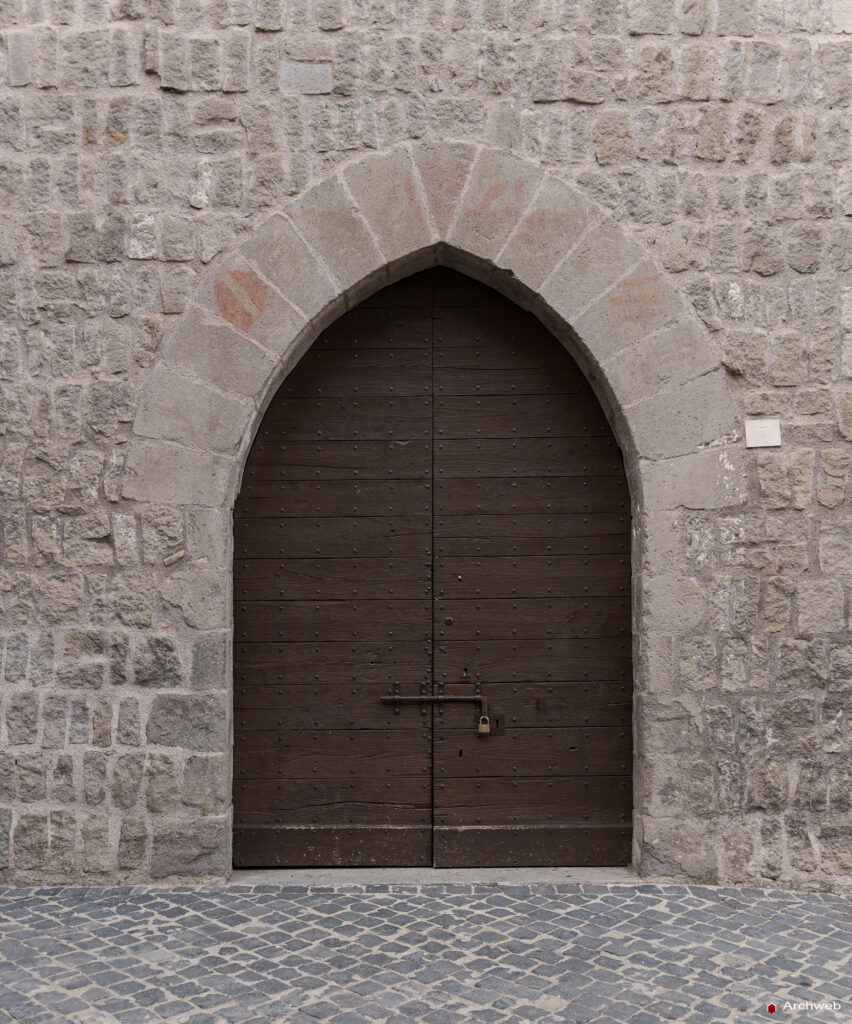 Palazzo dei Papi di Viterbo. Fotografie © Archweb.com