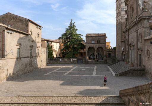 Palazzo dei Papi di Viterbo. Fotografie © Archweb.com