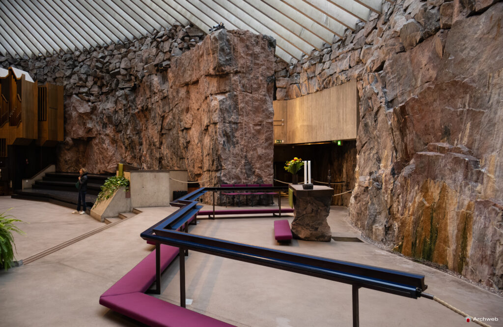 Chiesa del Temppeliaukion a Helsinki. Fotografie © Archweb.com