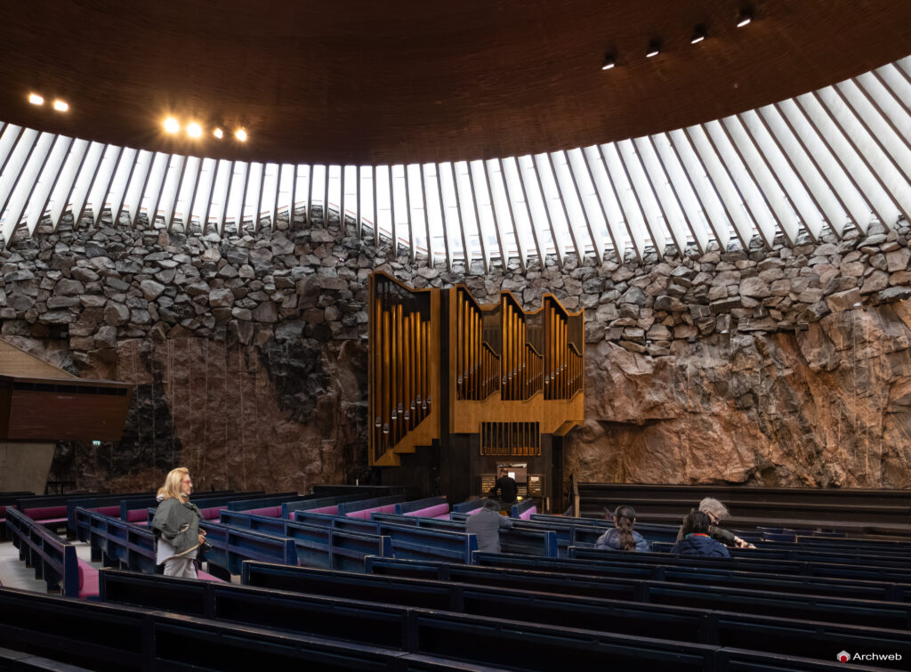 Chiesa del Temppeliaukion a Helsinki. Fotografie © Archweb.com