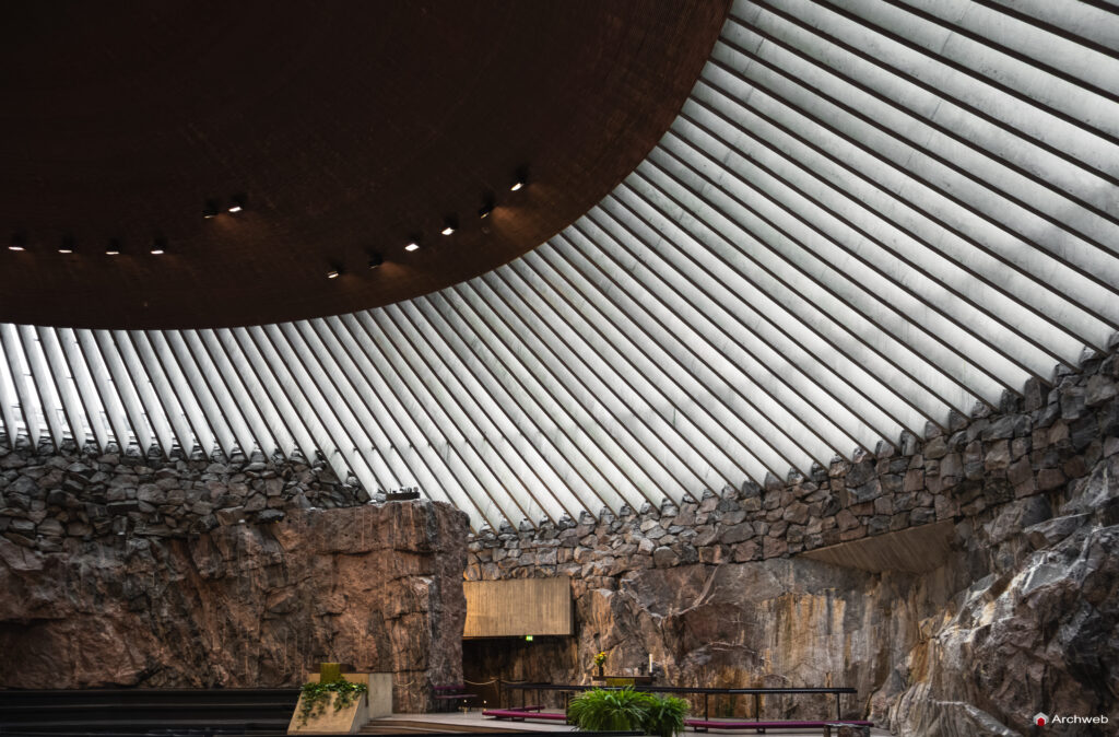 Chiesa del Temppeliaukion a Helsinki. Fotografie © Archweb.com